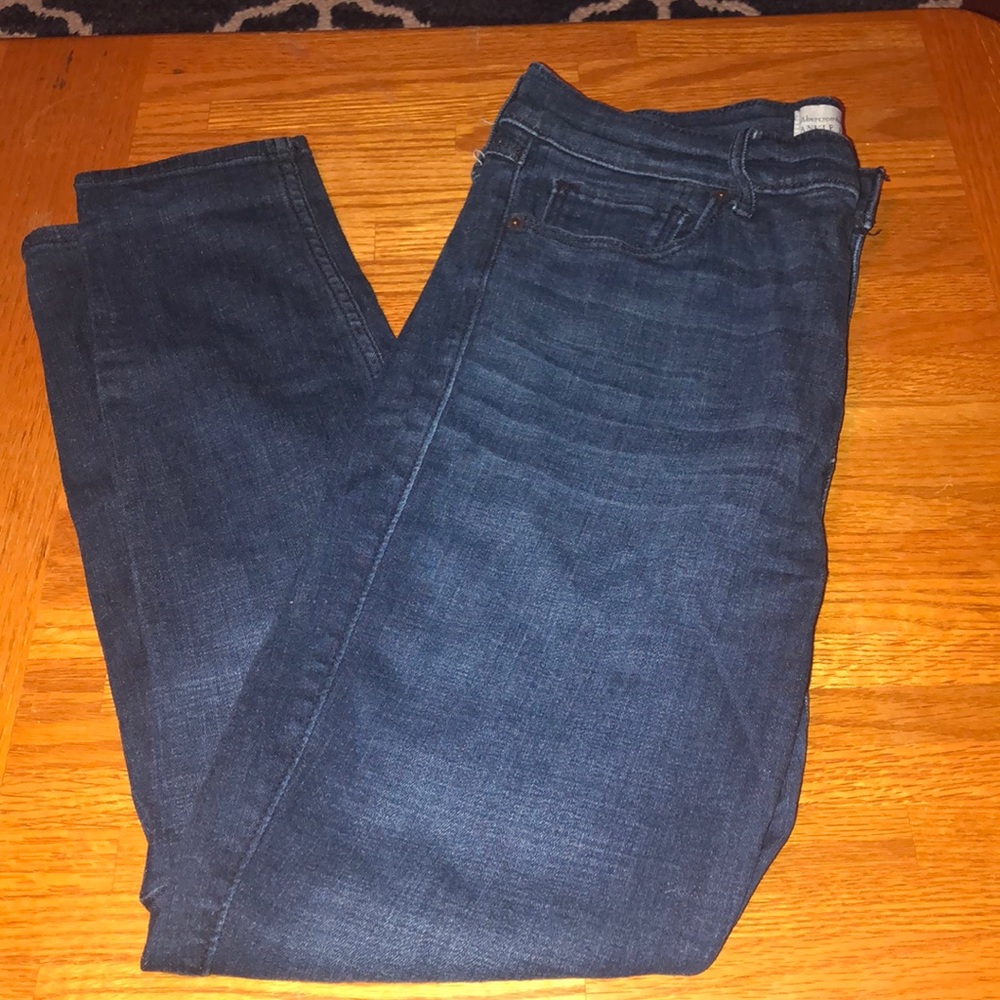Abercrombie ankle jean